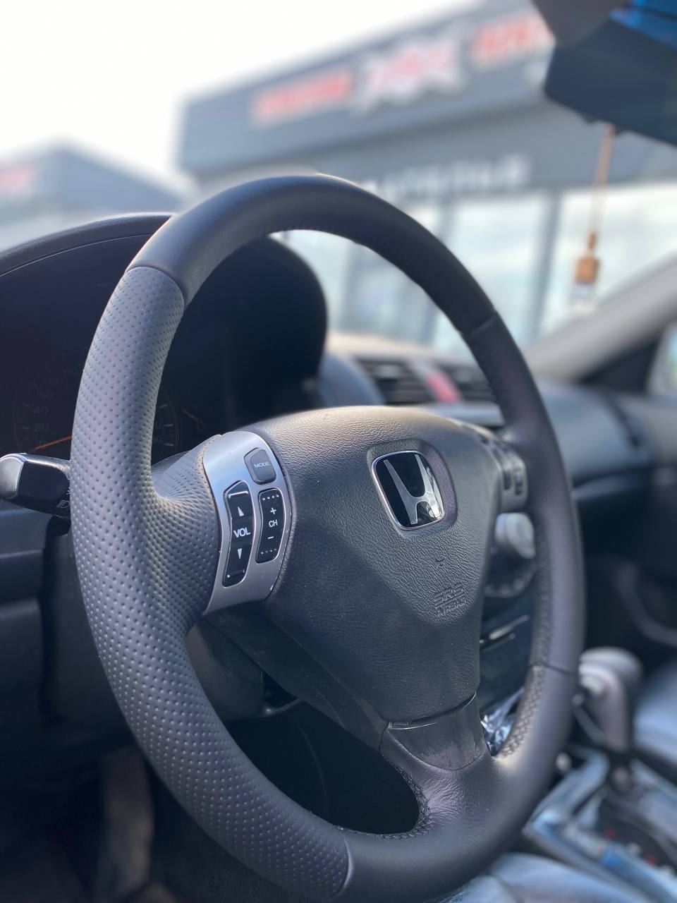 Перетяжка руля и салона в Севастополь. Ремонт сидений в Севастополь ...